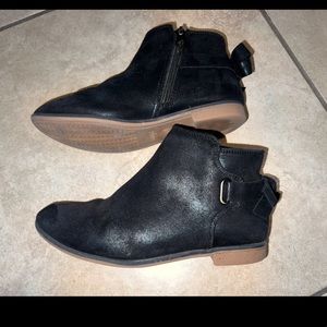 Cat & Jack Girls Boots with Cute Bow on Back size 2